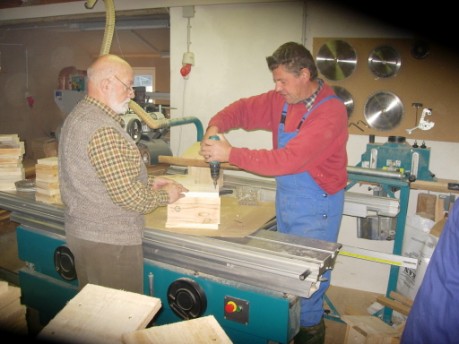 Nistksten-Bau 2009- Bergwacht Leutschach - Klick zum Vergrößern